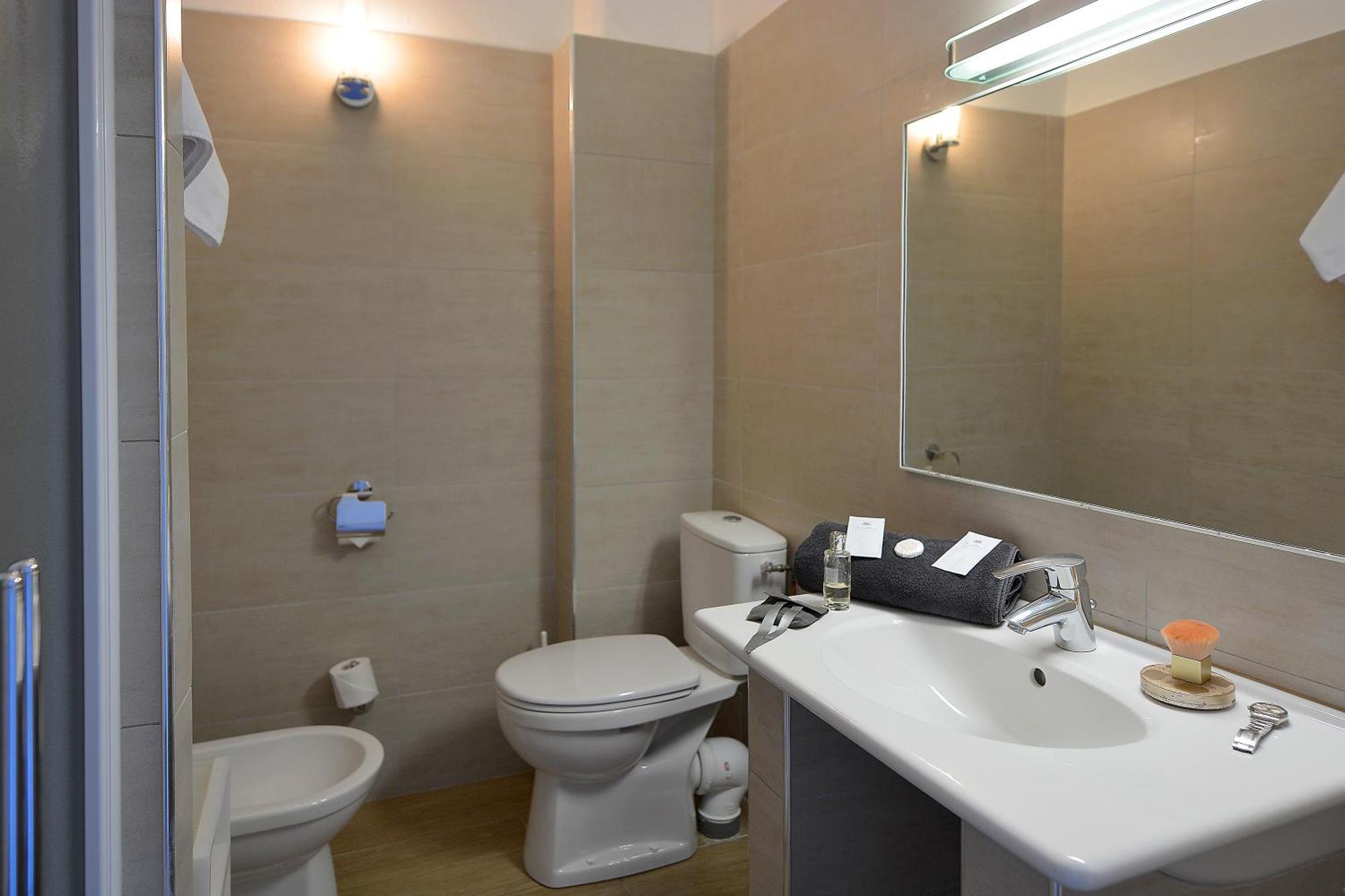 Hotel Les Eucalyptus بورتو بولو المظهر الخارجي الصورة